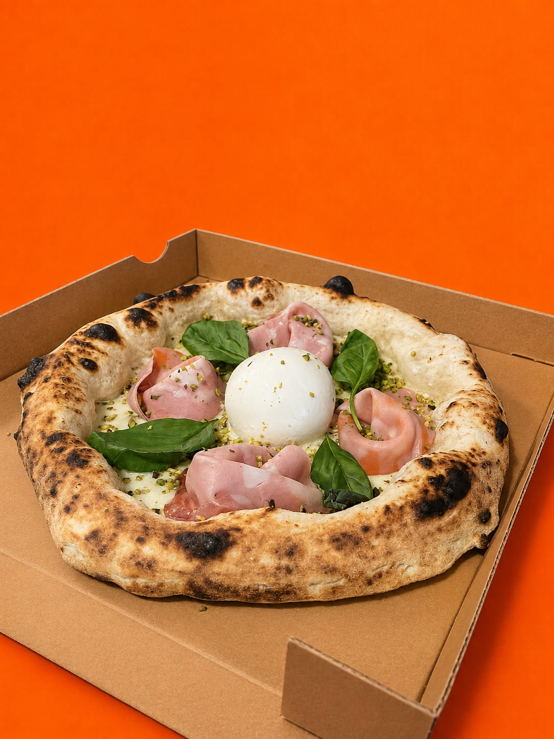 Auf Anfrage: neapolitanische Pizza